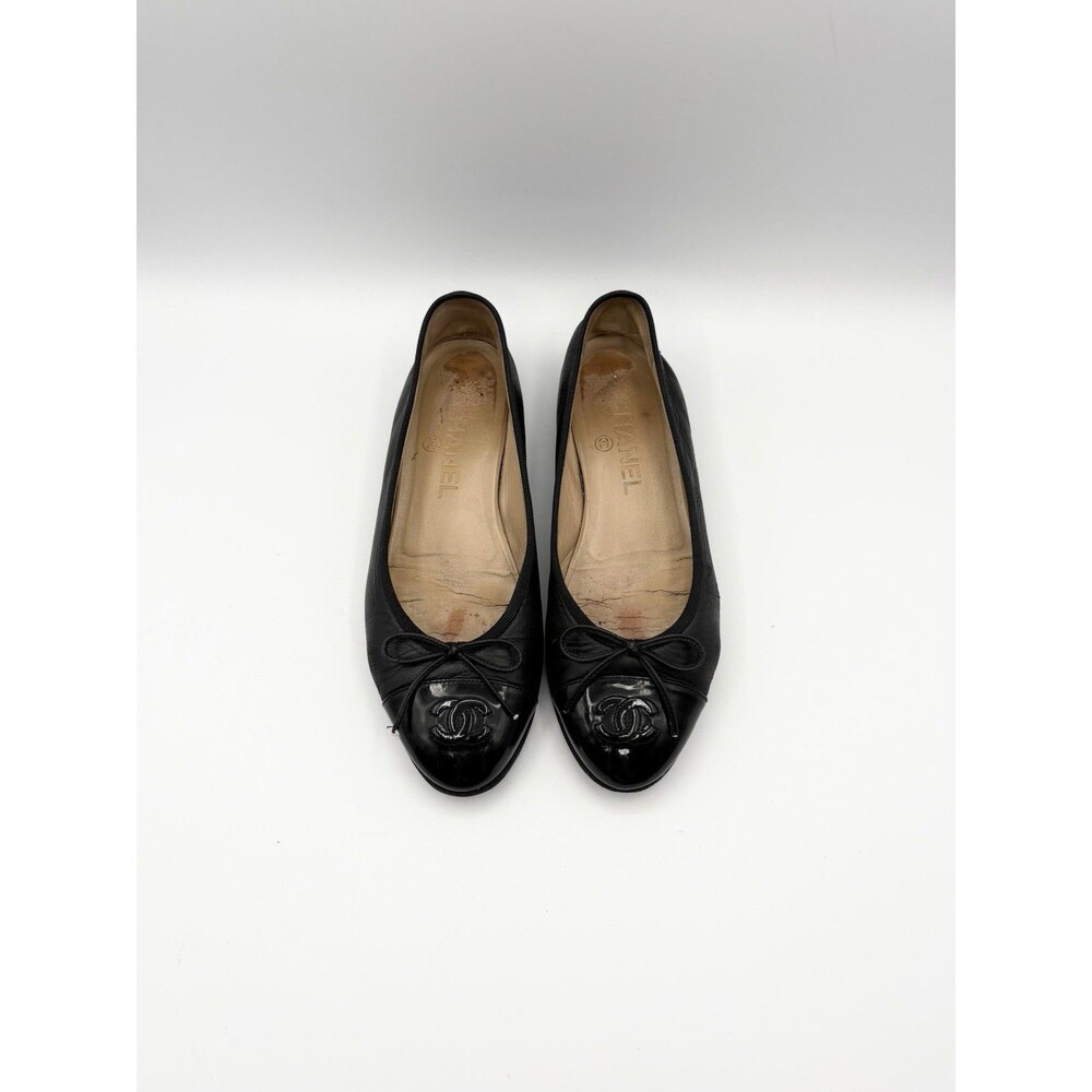 Chanel Black Leather Ballet Flats CC Logo Cap Toe Bow Accent Size EU 36